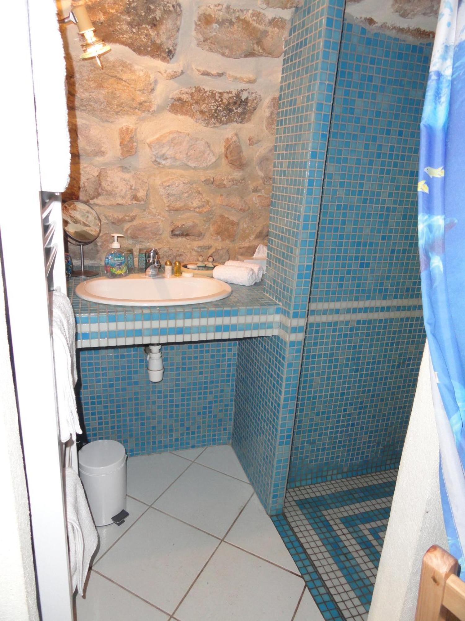 Chambre D'Hotes Au Creux Du Chambon Joyeuse Room photo